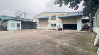 Xưởng Thuận An 2000m đường cont điện hạ bình trần la phông nền gạch