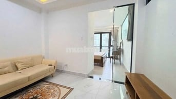 Căn Hộ Tách Bếp  Full nội thất máy giặt riêng ngay Bùi viện  Q1