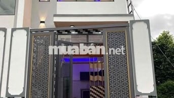 Nhà mới 425tr đường ôtô cách ngã 3 giồng 5phút cách sân bay TSN 40phút