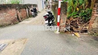 ĐẤT BÁN  LÔ GÓC - OTO VÀO NHÀ- KO QUY HOẠCH