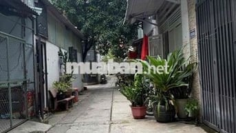 nhà liên khu 4-5 hẻm ô tô đến nhà