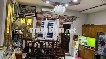 Bán nhà Hóc Môn. Đúc 3 tấm, đường nhựa thông 7m. Gần chợ chữ S