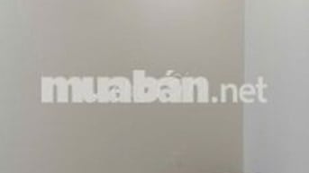 Cho thuê 81m2 3pn 2wc nhà trống giá 8tr8/th