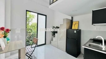 CHDV Duplex Ban công/cửa sổ - full nội thất - giá rẻ - Gần VHU