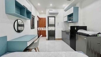 PHÒNG MỚI CỰC XINH ĐỐI DIỆN SVĐ PHÚ THỌ Q.10 NHÀ THANG MÁY - AN NINH