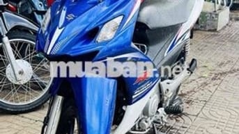 xe axelo suzuki trắng xanh gp