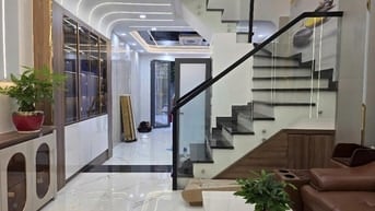 Nhà nhỏ xinh xinh có SHR Nguyễn Bặc, Tân Bình. Đúc 2 lầu BTCT