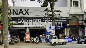 Cho thuê nhà trệt ngang 8m mặt tiền đường 3/2 gần đại học cần thơ