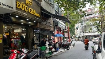 BÁN NHÀ NHỎ  . NGÕ TO . NGÃ TƯ TÔ HIẾN THÀNH 