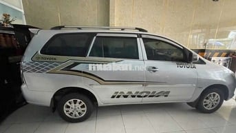 Innova 2008 J - 100000 km