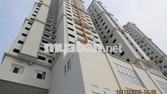 cần cho thuê căn hộ 1 phòng ngủ sạch sẽ lát nền gỗ