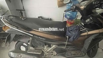 Kẹt tiền cần bay e nó