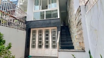  Cho thuê tầng lửng làm văn phòng mặt tiền đường Trà Khúc F2, Tân Bình