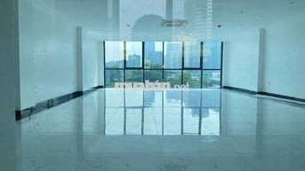 Nguyễn Hoàng 100m2, lô góc 3 mặt thoáng, nhà mới, 2 ô tô tránh 16tr/th