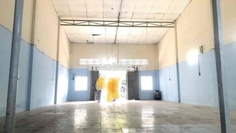 KHO ĐẸP TRẦN CAO, CÓ 2PN , THÍCH HỢP LÀM KHO HÀNG, MAI , CẮT.....