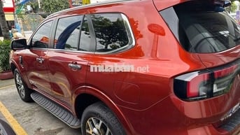 Ford Everest Titanium 2023 4x4, bản Đủ tính năng!