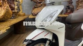 👉Vision 2018 máy nguyên zin bao êm, dàn áo cứng