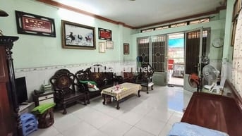 Đổ nợ cần bán gấp nhà LĐT - Giá 1,8 tỷ, 1 trệt 1 lầu, SHR