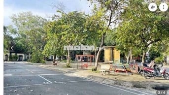 Một chục ra bờ kè cách không đầy 100 m