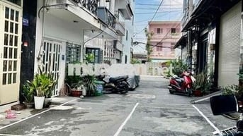 Cho Thuê Nhà  DT 120m2 1Trệt 1Lầu 2Pn 3Wc Hẻm Ôtô Gàn Chợ Vườn Lài