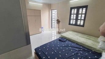 CHO THUÊ PHÒNG BAN CÔNG FULL NỘI THẤT SẠCH SẼ Ở ĐƯỢC LIỀN CHO ANH CHỊ