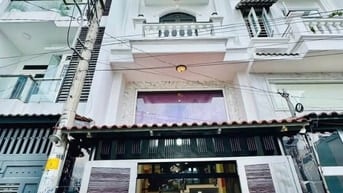 Kết cấu: trệt, lửng, 3 lầu, Gồm sân xe, phòng khách, bếp, 4 phòng ngủ,