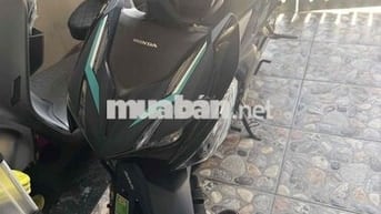 xe nguyên bản chưa độ chế gì cả. 1 đời chính chủ.