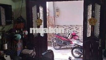 Bán nhà đường Bùi Văn Ba, Tân Thuận Đông, Quận 7, 3 tầng, nhỉnh 4 tỷ