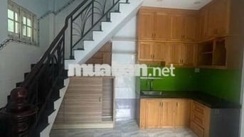 Nhà nguyên căn có nội thất, 2pn và 2 tollet, P.10, Q. Tân Bình