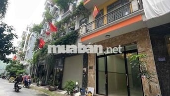 Nhà đẹp cho thuê 3 tầng hẻm nhựa 7m thông 4 phòng ngủ hướng đông