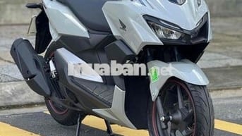 honda- vario 160 ABS 6/2025 roda  600km