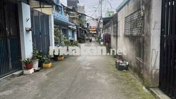 Cần bán gấp đất 1 xẹt P TTN Q12 DT 8 x11 tặng  6 phòng trọ có thu nhập