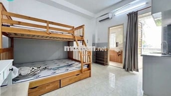 STUDIO BAN CÔNG THOÁNG MÁT - FULL NỘI THẤT GẦN HUTECH METRO VĂN THÁNH