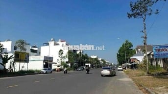 Nhà trệt lửng trục chính 1B KDC Nam Long