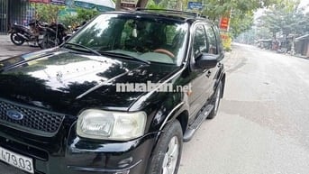 ford escape 2002 xlt AT4x4, màu đen.