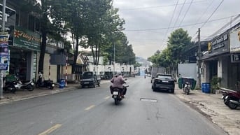 BÁN XƯỞNG 1.900M2 50X38 TRUNG TÂM ĐÔNG HOÀ GẦN BIGC GO