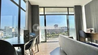 CĂN HỘ 1 PHÒNG NGỦ RỘNG 45m2 BAN CÔNG LỚN GẦN KHU HÀNG XANH, Q1