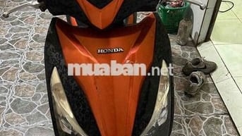 xe đang chạy đi làm