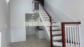 Nhà nhỏ mới xây 1 trệt 1 lửng, đường số 1 phường Linh Xuân