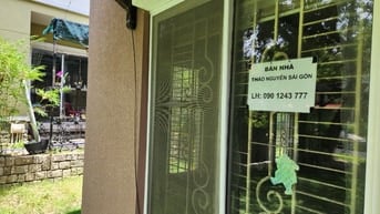 Bán căn nhà khu biệt thự Thảo Nguyên Xanh Sài Gòn, sát bên sân Golf