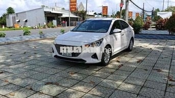Hyundai Accent 2023 1.4 AT - 100000 km