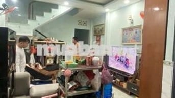 Nhà 40m2 3 tầng 5 phòng ngủ hẻm thông đường Thống Nhất