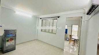 Phòng 1 Phòng Ngủ Ban Công Tách Bếp Full Nội Thất Ngay Lâm Văn Bền