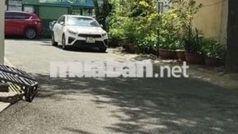 Gần ST Emart 2, Nhà 4 Tầng Xe Hơi Ngủ Trong Nhà 6 Phòng, Ngang 10m