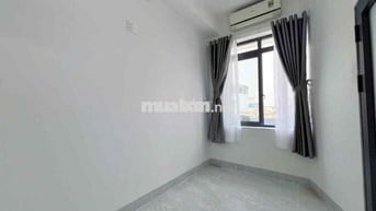 Studio Cửa sổ Ngay Nguyễn Thái Sơn