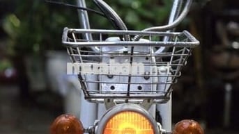 Em bán chiếc Honda Chaly 50cc màu trắng