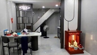 Sát mặt tiền Trần Hữu Trang, Phú Nhuận. Ngay chợ - 47m2 - 2,310 tỷ