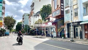 Bán nhà mặt tiền Trần Hưng Đạo,P. Tân Sơn Nhì, 4 tầng,72m2,giá 14,8 tỷ