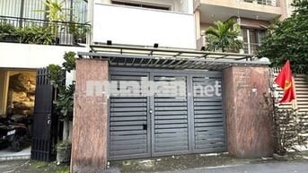 Cho Thuê Nhà Đường Trần Khánh Dư, Quận 1 ( Sân Rộng - 2 Lầu Suốt )