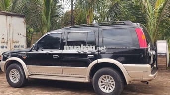 Everest máy dầu 7 chỗ xe gd